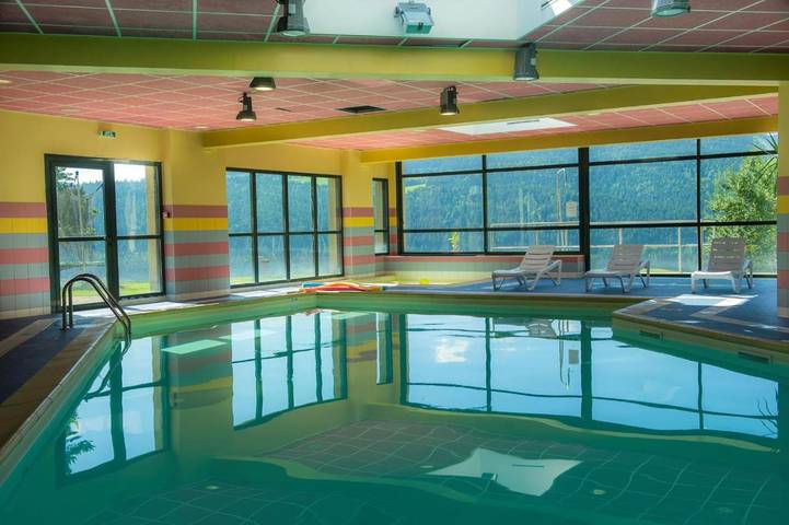 Hôtel pour 2 personnes, avec sauna et piscine ainsi que terrasse et jardin, animaux acceptés dans Le saut du Doubs - 4