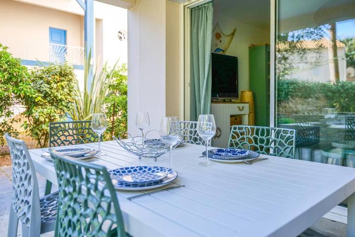 Gîte pour 5 personnes, avec jardin dans Plage du Veillon - 2