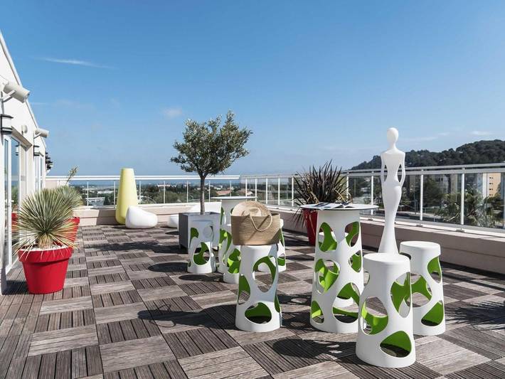 Hôtel pour 2 personnes, avec terrasse, animaux acceptés dans Gare De Hyeres