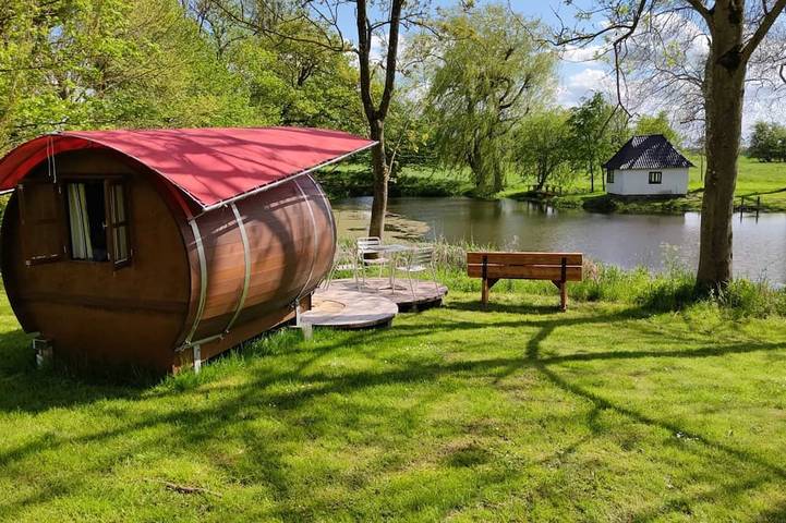 Blockhütte für 2 Personen, mit Terrasse