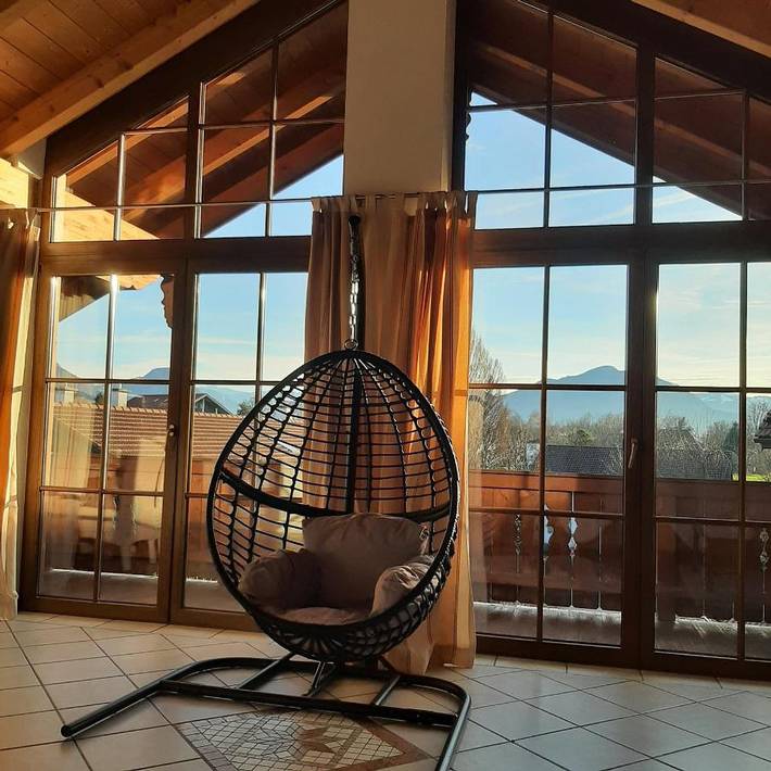 Ferienwohnung für 4 Personen, mit Terrasse und Ausblick, mit Haustier in Raubling