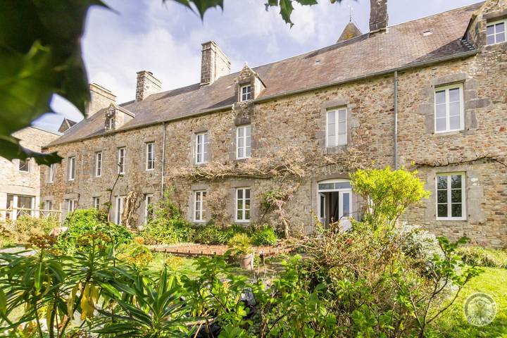 Gîte pour 5 personnes, avec jardin à Orval
