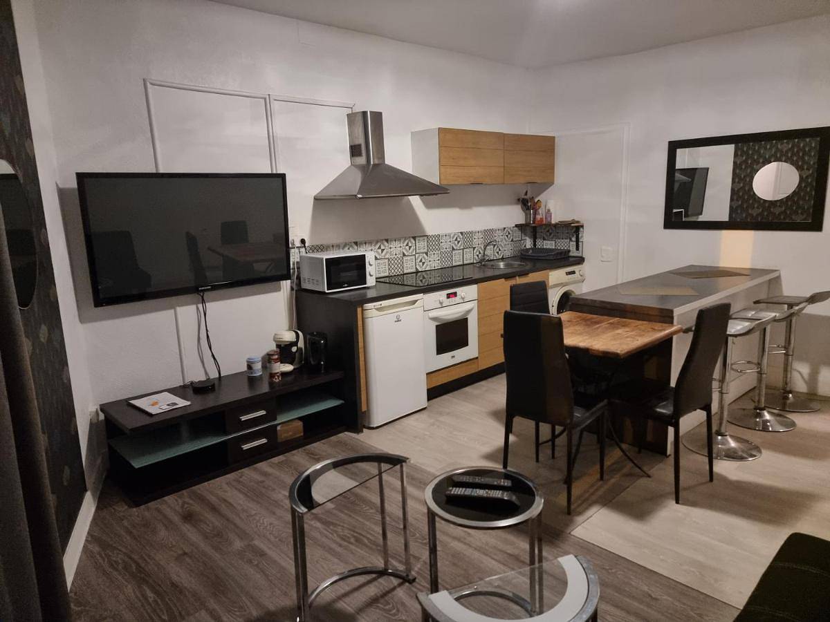 Appartement entier, Three-Bedroom Apartment in Bellac, Région de Bellac