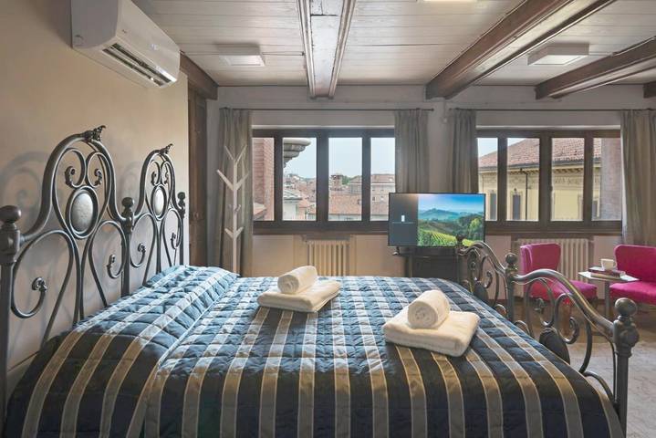 Gîte pour 6 personnes, avec balcon et vue dans Asti - 4