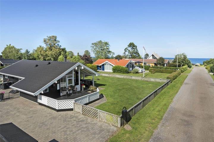 Ferienhaus für 5 Personen, mit Garten und Sauna sowie Terrasse und Whirlpool in Dyngby Strand - 2