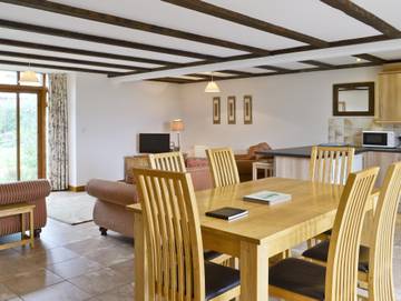 Holiday Rental for 6 People in Potter Heigham, Norfolk, Photo 2