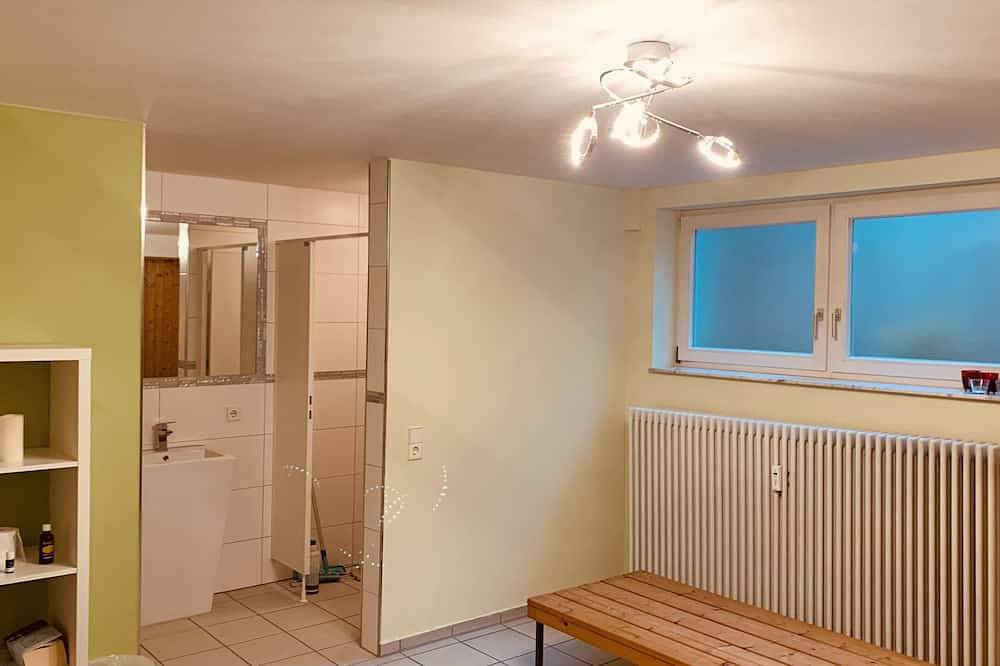 Ganze Wohnung, Superior-Apartment near Stuttgart, Garden & Sauna in Kornwestheim, Landkreis Ludwigsburg