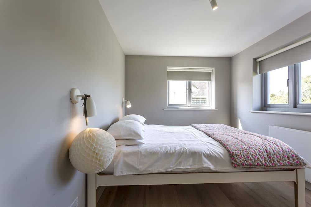 Stylish beach house in West Wittering village as featured in Living Etc mag in West Wittering Beach, West Wittering