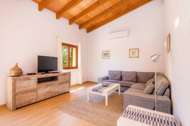 Ferienhaus Pula Rustic mit Bergblick, Pool und WLAN in Port Nou, Son Servera