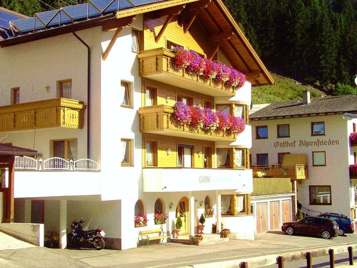 B&B für 2 Personen, mit Balkon und Ausblick in Kappl