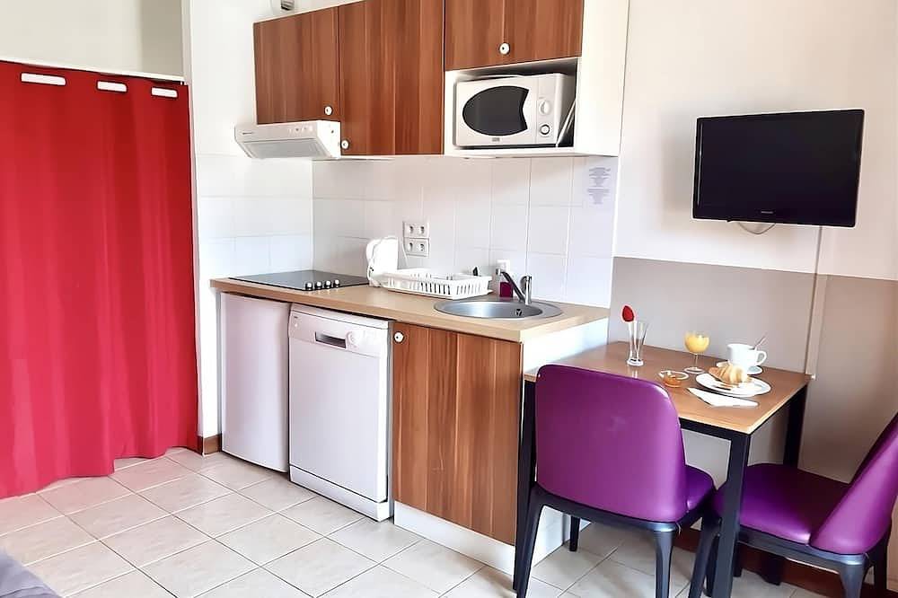 Bright Alpine Escape Near Valberg Slopes & Hiking Trails in Guillaumes, Nizza Region