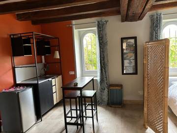 Gîte pour 2 personnes, avec jardin et terrasse à Anché