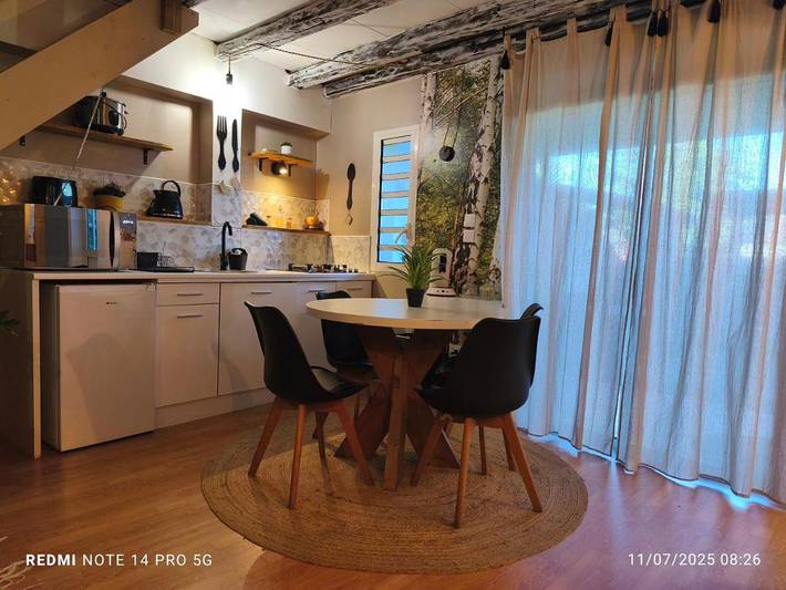 Gîte pour 5 personnes, avec jardin et jacuzzi dans Trois Mares - 4