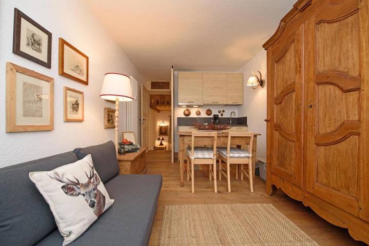 Apartamento para 4 personas, con vistas además de terraza y jardín en Comune di La Salle
