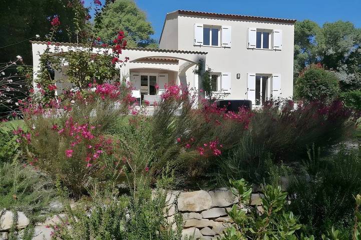 Location de vacances pour 4 personnes, avec jardin à Montarnaud