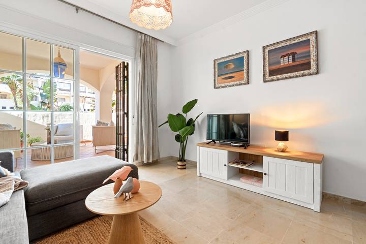 Apartamento entero, 8. Duquesa – Ground Floor with Two Big Terraces in San Luis de Sabinillas, Manilva
