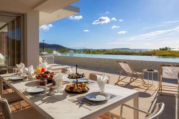 Chambre d’hôte pour 2 personnes, avec vue ainsi que jardin et piscine à Porto-Vecchio