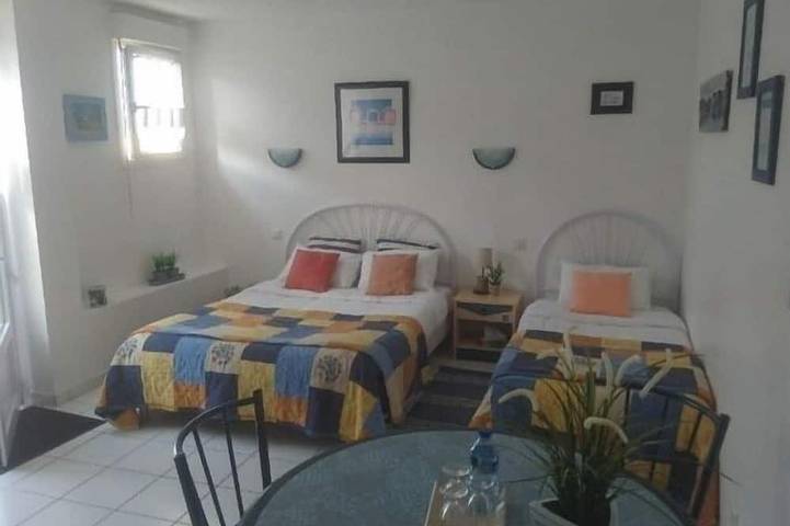 Cottage für 3 Personen, mit Terrasse und Garten - 1