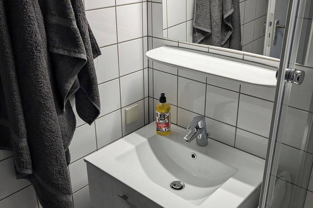 Ganze Wohnung, Modernes Studio-Apartment mitten im Ruhrgebiet in Bochum, Ruhrgebiet