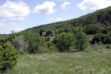 Gîte pour 7 personnes, avec piscine et jardin à Issirac
