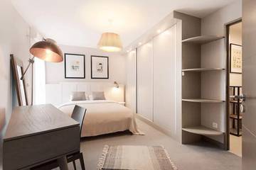 Appartement De Vacances pour 2 Personnes dans Puteaux, Hauts-de-Seine, Photo 1