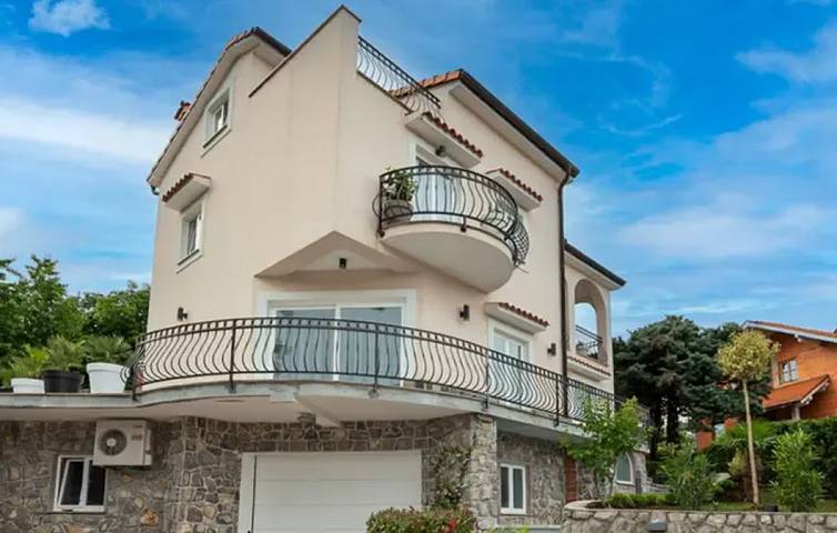 Ferienhaus für 10 Personen, mit Garten und Terrasse in Opatija Riviera