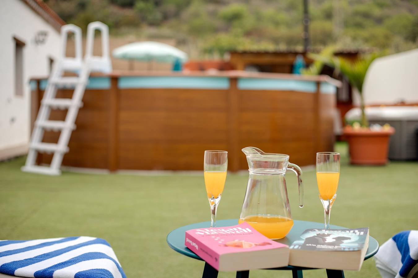 'La Tirajanera 1' con vistas a la montaña, piscina compartida y Wi-Fi in Vega de San Mateo, Gran Canaria Norte