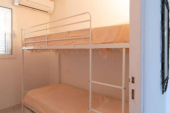 Location de vacances pour 6 personnes, avec balcon ainsi que jacuzzi et piscine à Sainte-Lucie-de-Tallano - 3