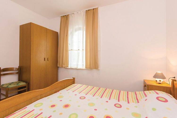 Geheel appartement, Apartments Čiovo - Two Bedroom Apartment with Terrace (A5) in Okrug Gornji, Čiovo