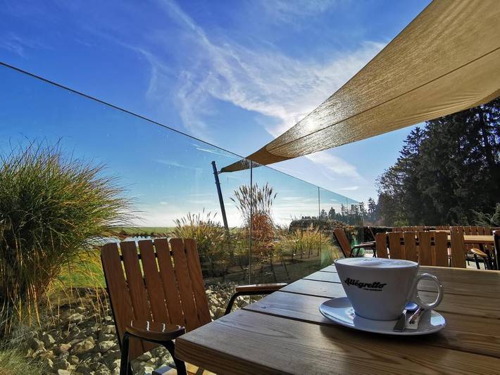 Ferienwohnung für 6 Personen, mit Balkon und Terrasse sowie Garten und Seeblick in Bad Dürrheim - 4