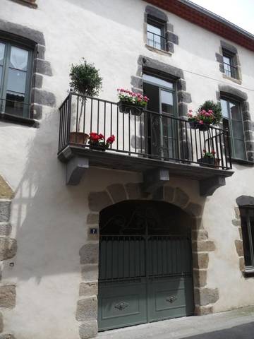 Chambre d’hôte pour 5 personnes, avec jardin à Saint-Amant-Tallende