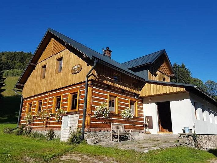 Apartament wakacyjny dla 26 osób, z sauna i widok oraz taras, zwierzęta dozwolone w Pec pod Sněžkou