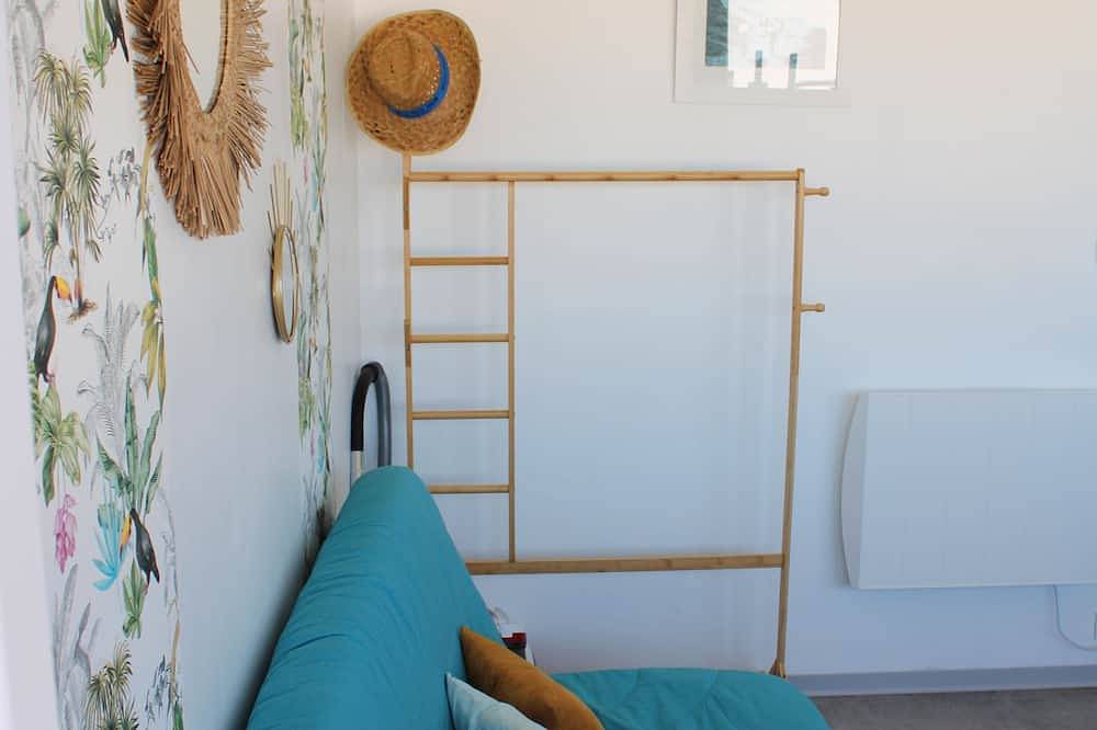 Entire apartment, Waterfront studio, sea view 1st line beach in Palavas-les-Flots, Côte d'Améthyste