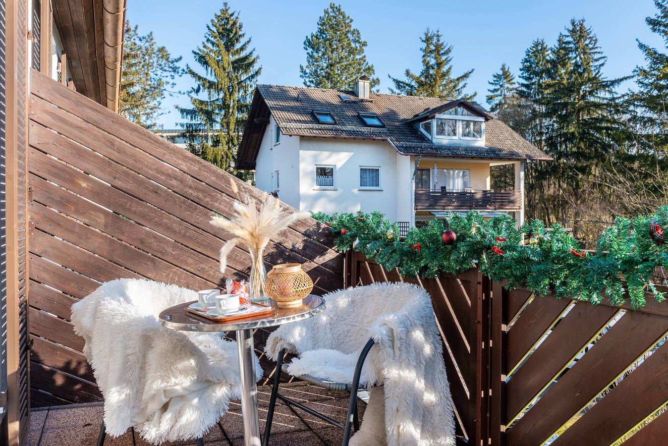Ganzes Studio, Einzimmerapartment 'Nr 6' mit Gemeinschaftsterrasse, Gemeinschaftsgarten und Wi-Fi in Bad Dürrheim, Mittlerer Schwarzwald