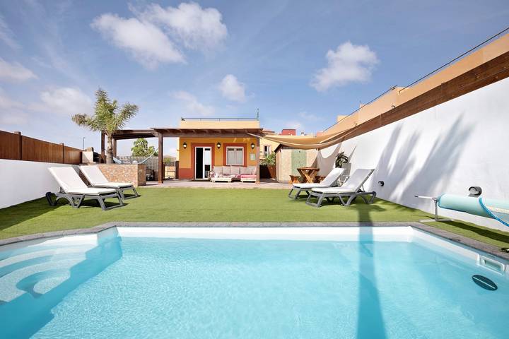 Villa pour 10 personnes, avec jardin, animaux acceptés - 1