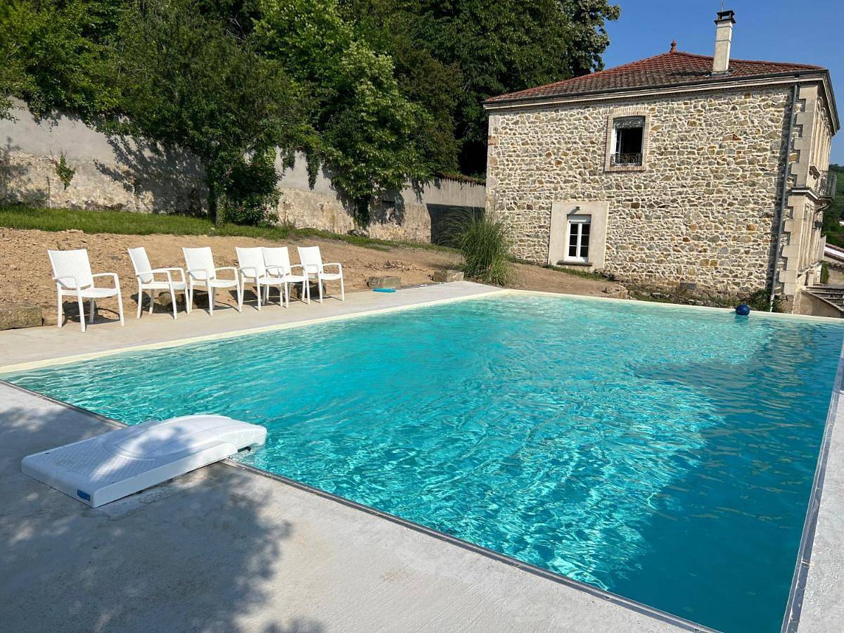 Villa in Saint-Pierre-de-Bœuf, Parc Naturel Régional du Pilat