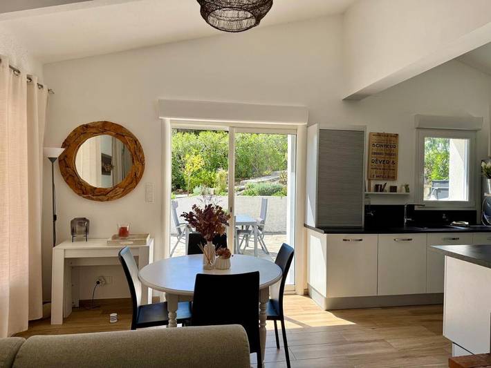 Villa pour 10 personnes, avec terrasse et jardin ainsi que vue et piscine dans Sagone - 2