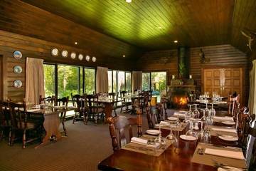 Villa for 8 Guests in Turangi, Waikato, Picture 4