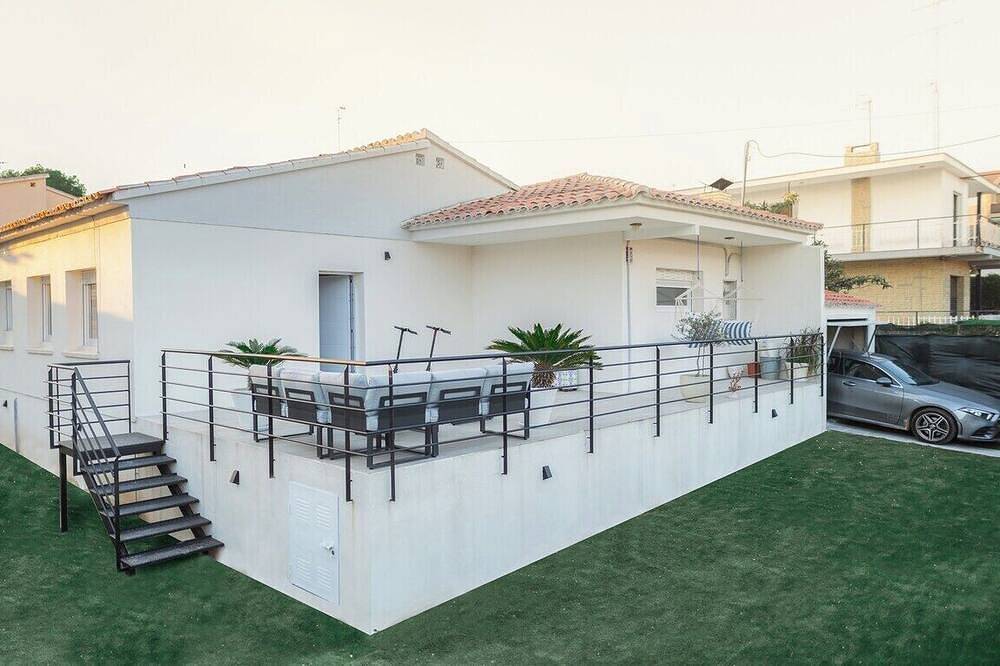Charming New Beachside House in Segur de Calafell, Calafell