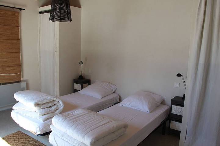 Location de vacances pour 6 personnes, avec terrasse et jardin à Les Portes-en-Ré - 2