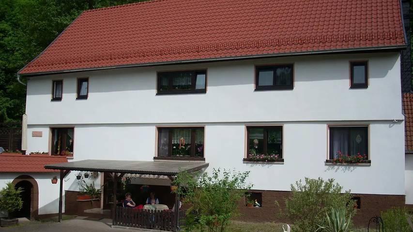 Ferienwohnung für 6 Personen, mit Garten in Waltershausen - 2