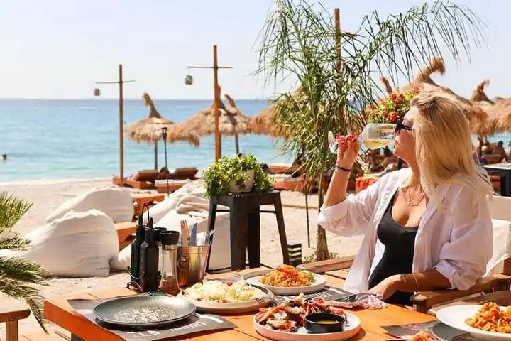 Location de vacances pour 4 personnes, avec jardin et vue, animaux acceptés dans Borsh - 2