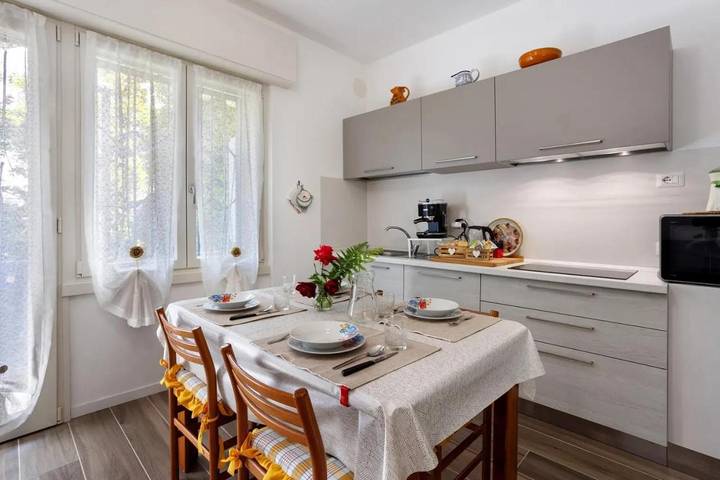 Appartamento per 4 persone, con Balcone e Giardino a Brugherio