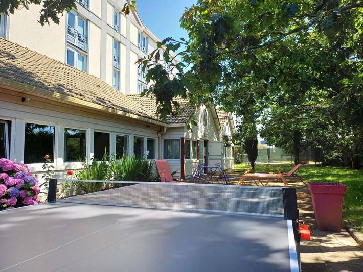 Hôtel pour 2 personnes, avec Terrasse et Jardin à Couëron - 2