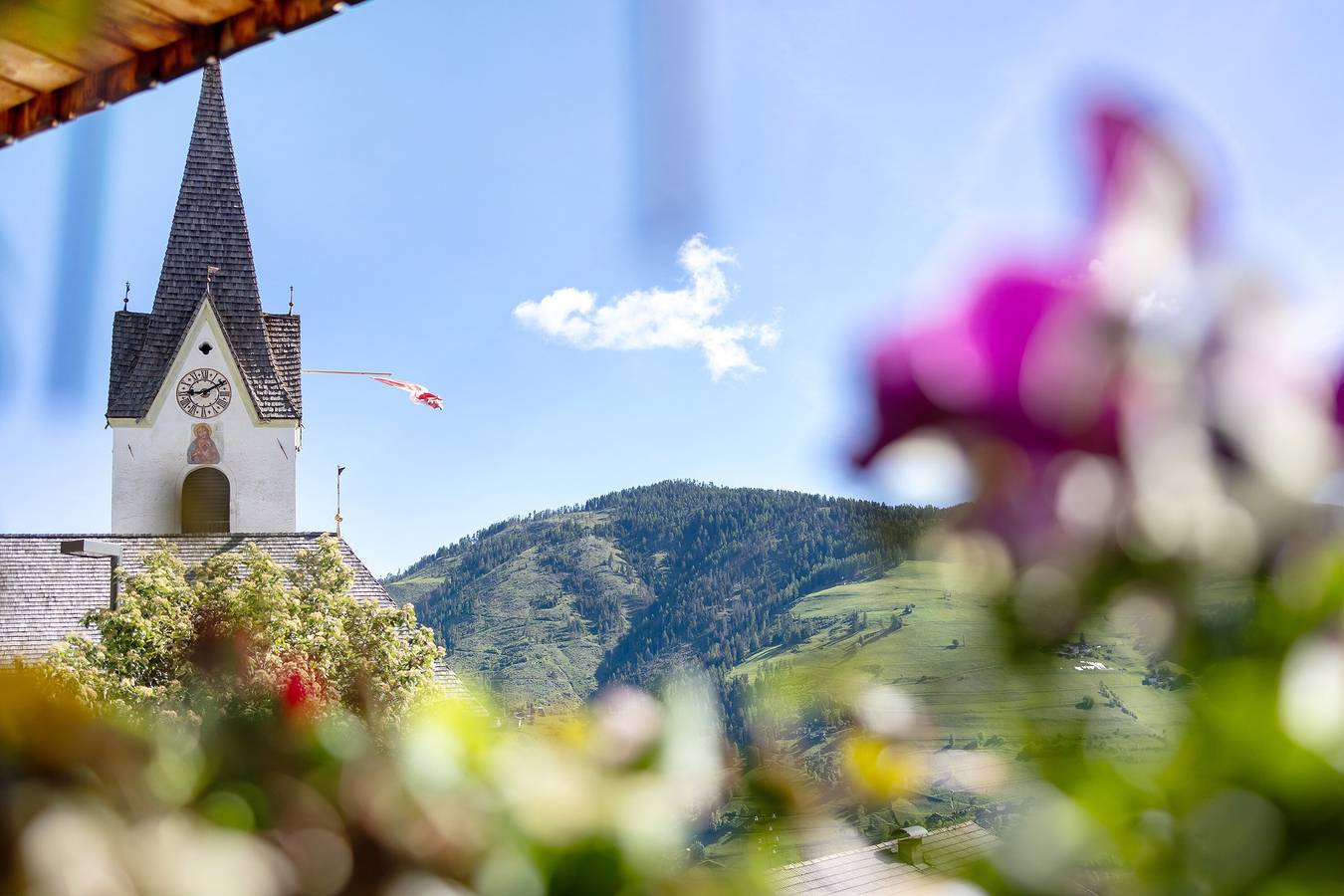 Ganze Wohnung, Ferienwohnung 'B' mit Bergblick, Balkon und Wlan in Rina, Enneberg