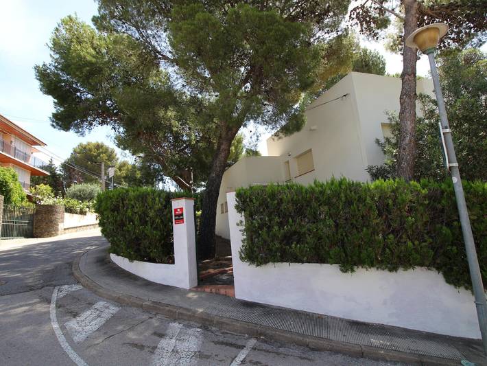 Casa rural para 8 personas, con Terraza y Jardín en Llansá - 2