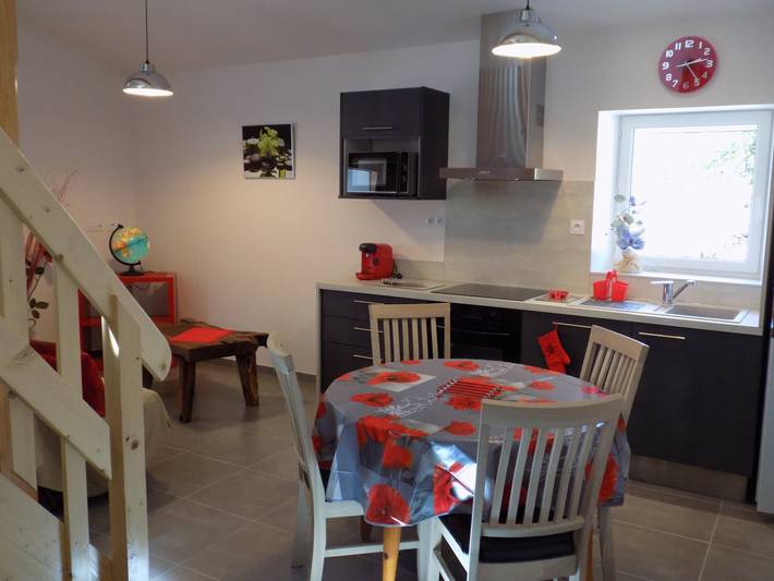 Gîte pour 4 personnes, avec terrasse à La Cresse - 3