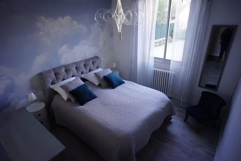 Ganze Wohnung, Lourdes Unabhängige Charakterwohnung im Erdgeschoss nahe der Innenstadt in Lourdes, Hautes-Pyrénées