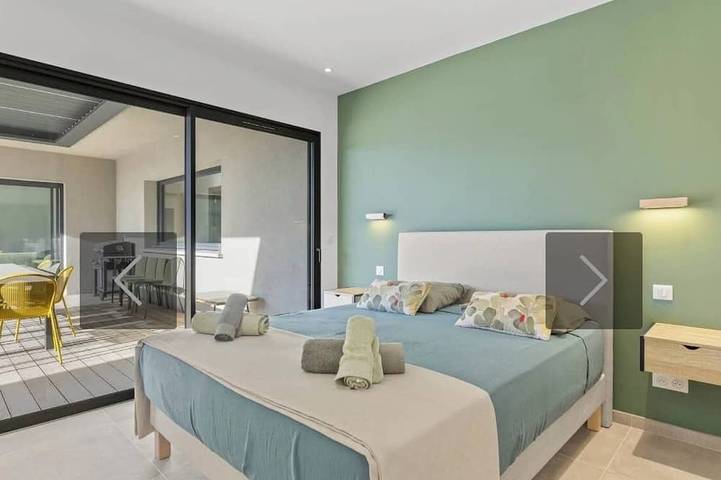 Villa 14 Personnes, Piscine Chauffee 13X4 , Proche Des Plages in Lecci, Arrondissement de Sartène