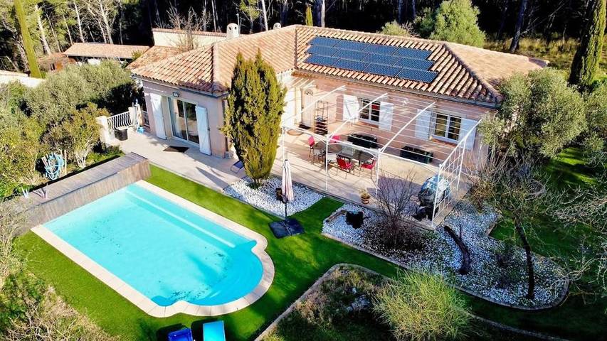 Location de vacances pour 6 personnes, avec piscine ainsi que jacuzzi et jardin dans OK Corral